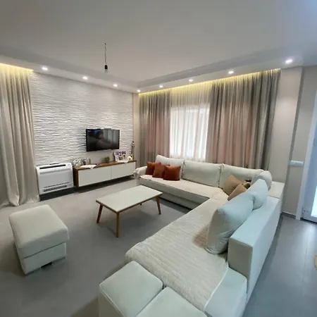 Semesterbostad Aron *